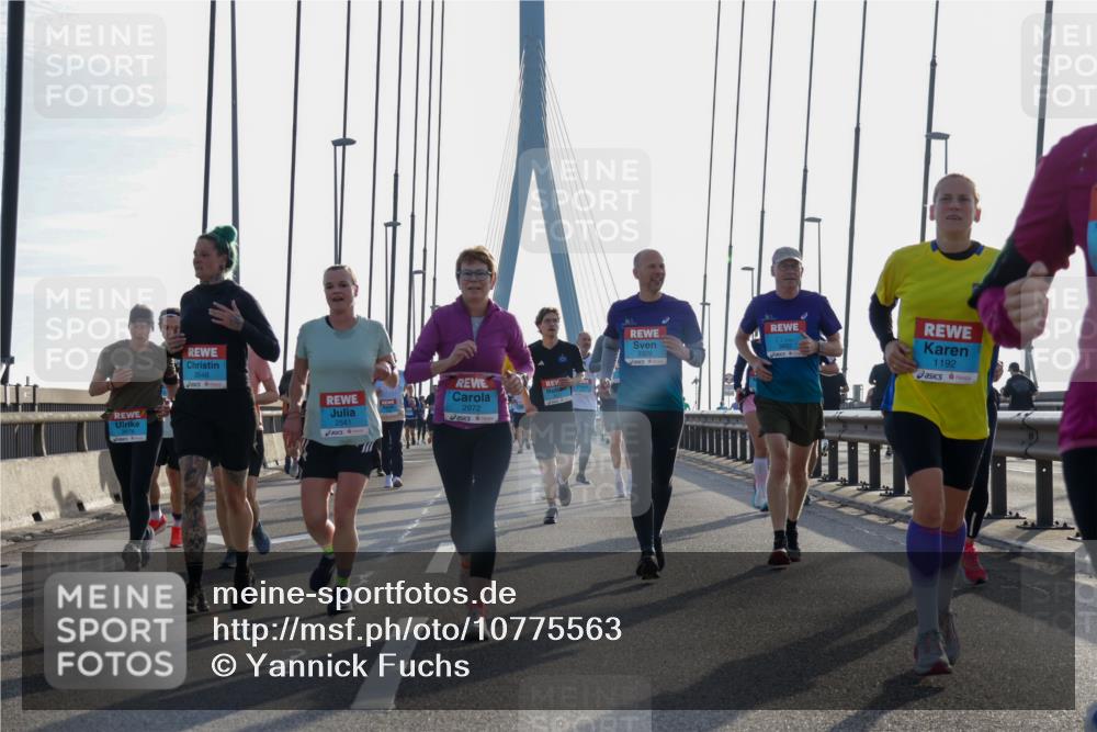03.10.2026 - Köhlbrandbrückenlauf Yannick Fuchs http://msf.ph/oto/10775563 03.10.2026 09:35:11 Position 1 3548, 2541, 2972, 3852, 1192 meine-sportfotos.de