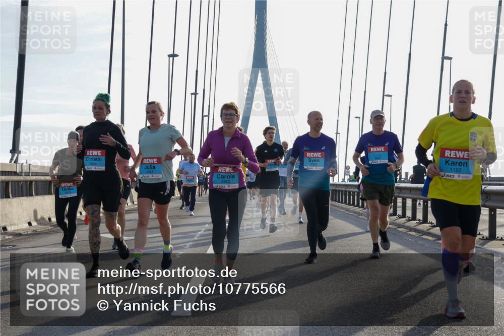 03.10.2026 - Köhlbrandbrückenlauf Yannick Fuchs http://msf.ph/oto/10775566 03.10.2026 09:35:11 Position 1 3548, 2541, 2972, 3852, 1192 meine-sportfotos.de