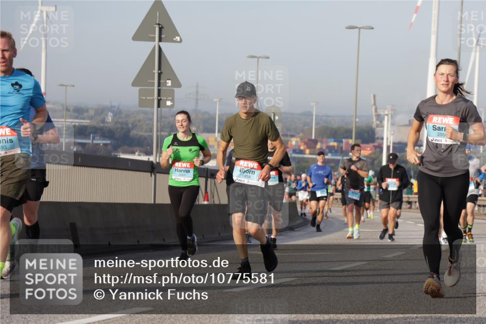 03.10.2026 - Köhlbrandbrückenlauf Yannick Fuchs http://msf.ph/oto/10775581 03.10.2026 09:41:08 Position 2 93, 1958, 2051, 255 meine-sportfotos.de