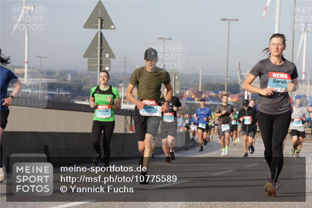 03.10.2026 - Köhlbrandbrückenlauf Yannick Fuchs http://msf.ph/oto/10775589 03.10.2026 09:41:09 Position 2 83, 2051, 1958, 2554 meine-sportfotos.de