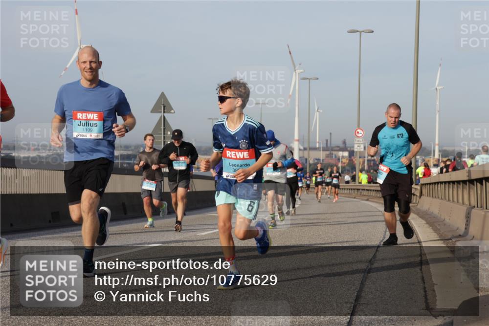 03.10.2026 - Köhlbrandbrückenlauf Yannick Fuchs http://msf.ph/oto/10775629 03.10.2026 09:41:16 Position 2 1109, 38, 6 meine-sportfotos.de