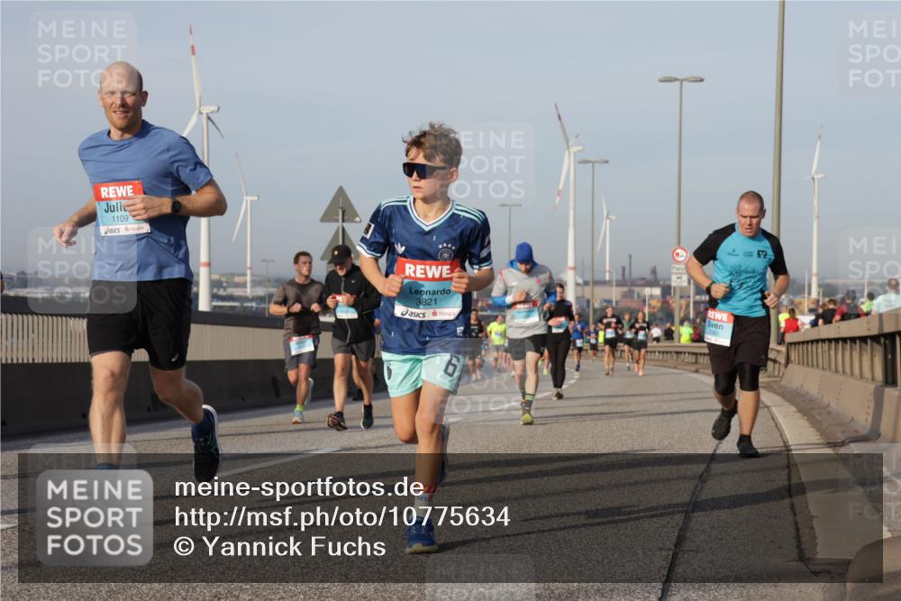 03.10.2026 - Köhlbrandbrückenlauf Yannick Fuchs http://msf.ph/oto/10775634 03.10.2026 09:41:16 Position 2 1109, 3821 meine-sportfotos.de