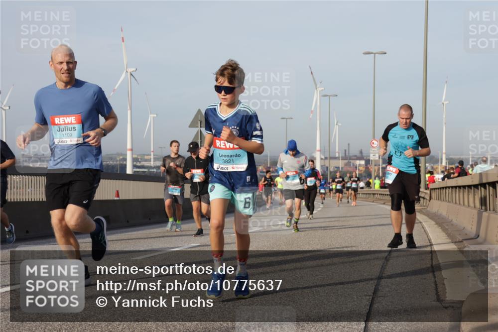 03.10.2026 - Köhlbrandbrückenlauf Yannick Fuchs http://msf.ph/oto/10775637 03.10.2026 09:41:16 Position 2 1109, 3821, 6 meine-sportfotos.de
