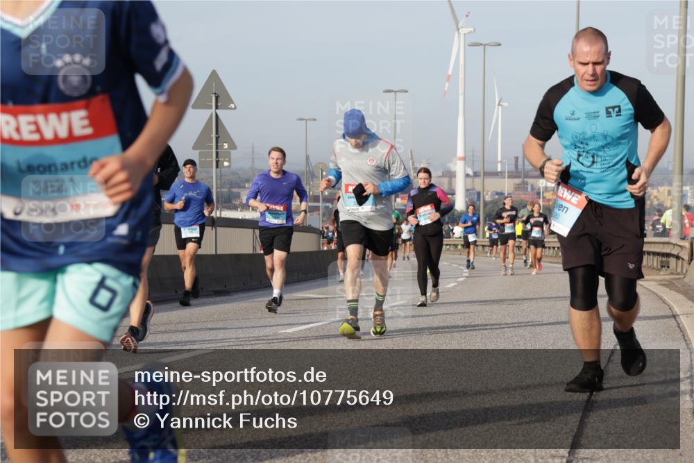 03.10.2026 - Köhlbrandbrückenlauf Yannick Fuchs http://msf.ph/oto/10775649 03.10.2026 09:41:17 Position 2 3821, 80, 16 meine-sportfotos.de