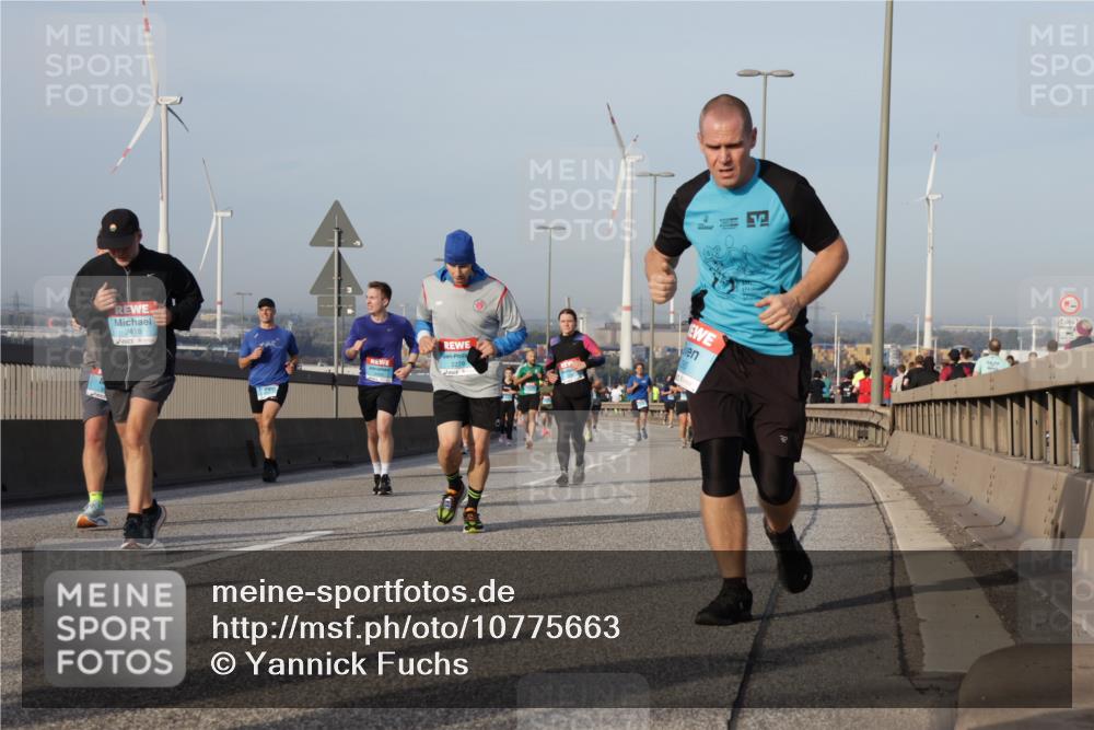 03.10.2026 - Köhlbrandbrückenlauf Yannick Fuchs http://msf.ph/oto/10775663 03.10.2026 09:41:18 Position 2 2418, 2279, 10, 500 meine-sportfotos.de