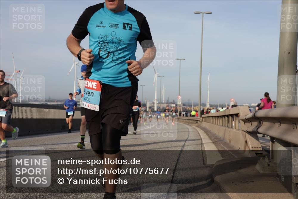 03.10.2026 - Köhlbrandbrückenlauf Yannick Fuchs http://msf.ph/oto/10775677 03.10.2026 09:41:20 Position 2 2016, 16, 2380 meine-sportfotos.de