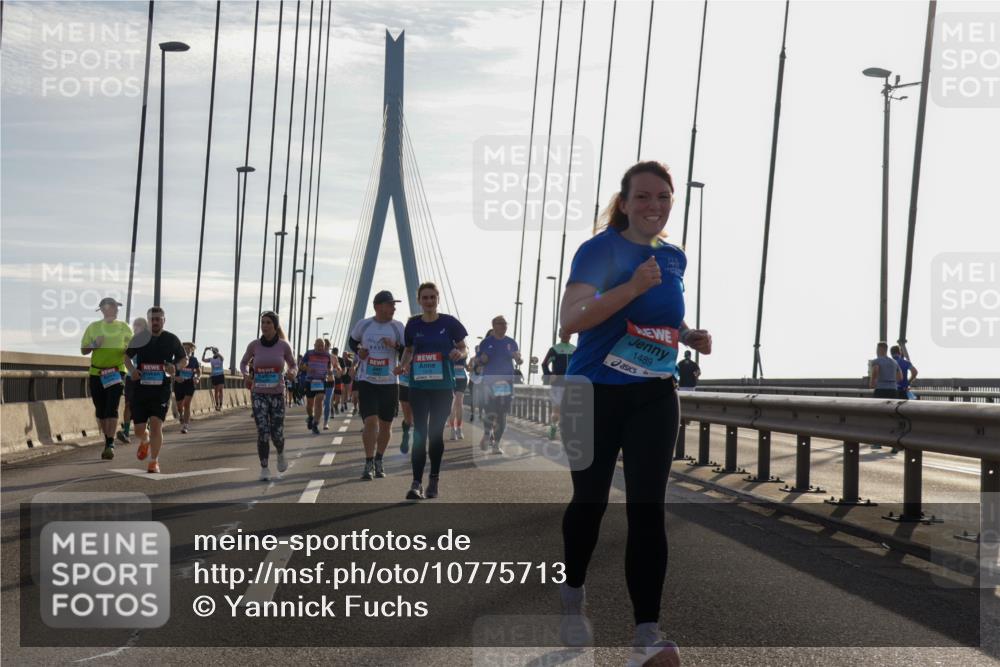03.10.2026 - Köhlbrandbrückenlauf Yannick Fuchs http://msf.ph/oto/10775713 03.10.2026 09:35:23 Position 1 1489 meine-sportfotos.de