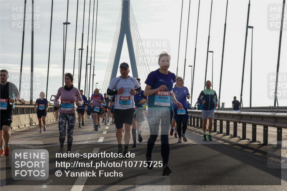 03.10.2026 - Köhlbrandbrückenlauf Yannick Fuchs http://msf.ph/oto/10775725 03.10.2026 09:35:24 Position 1 831, 1018 meine-sportfotos.de