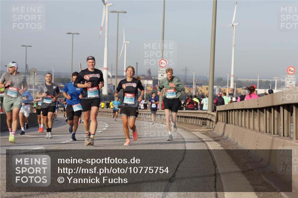 03.10.2026 - Köhlbrandbrückenlauf Yannick Fuchs http://msf.ph/oto/10775754 03.10.2026 09:41:26 Position 2 01 meine-sportfotos.de