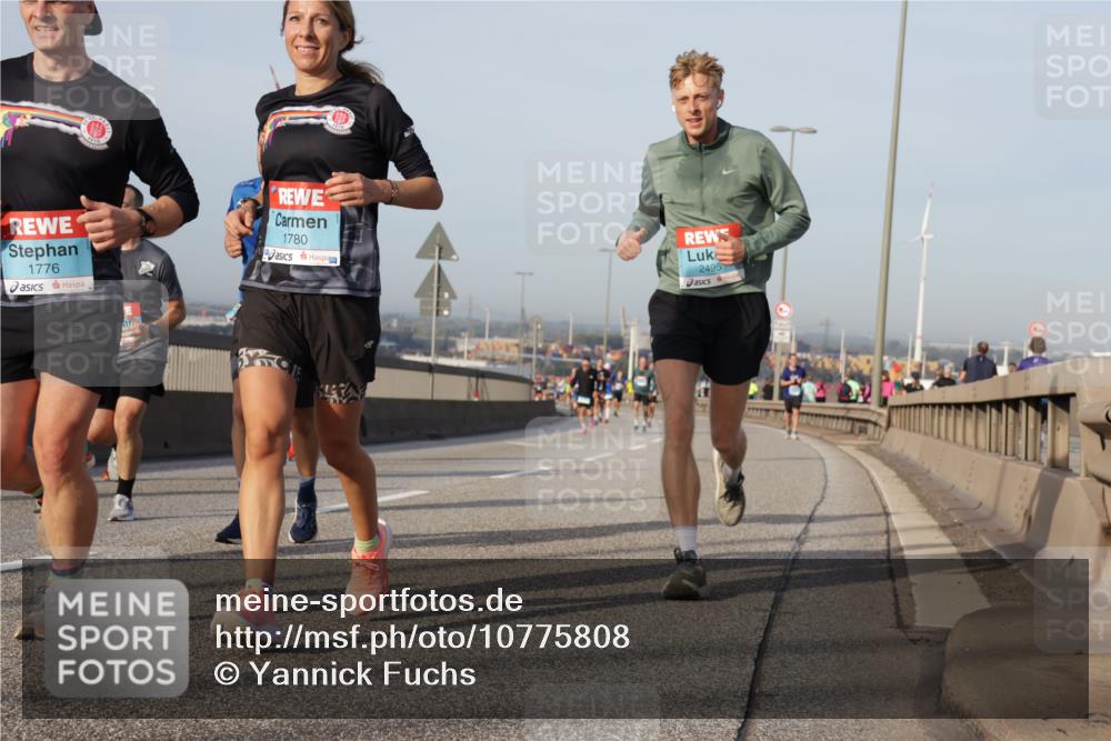 03.10.2026 - Köhlbrandbrückenlauf Yannick Fuchs http://msf.ph/oto/10775808 03.10.2026 09:41:32 Position 2 1776, 1780, 2495 meine-sportfotos.de