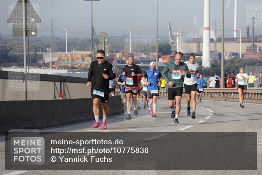 03.10.2026 - Köhlbrandbrückenlauf Yannick Fuchs http://msf.ph/oto/10775836 03.10.2026 09:41:35 Position 2 2406 meine-sportfotos.de