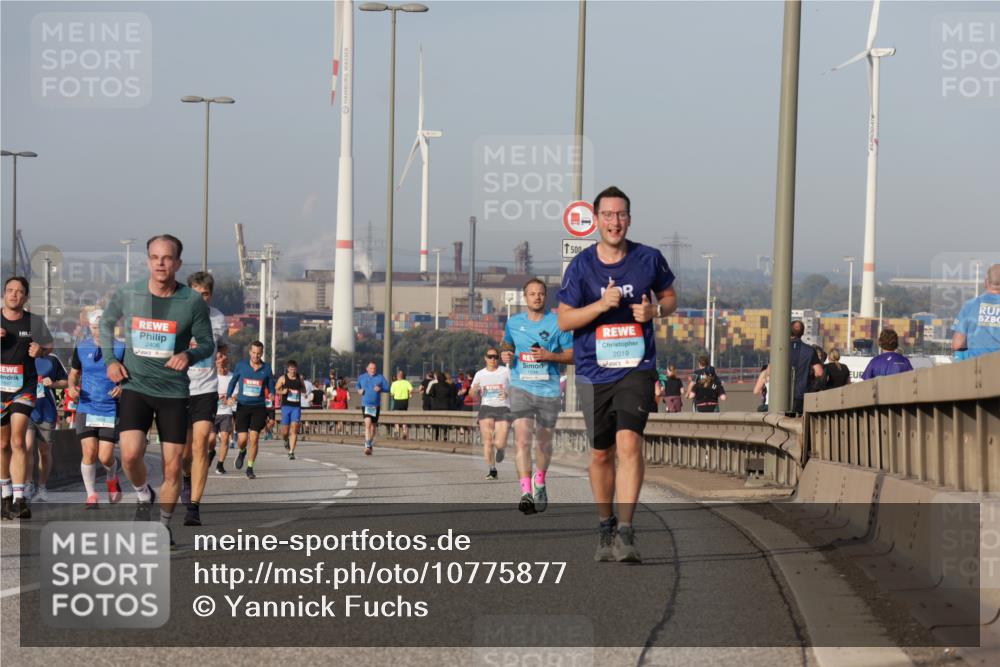 03.10.2026 - Köhlbrandbrückenlauf Yannick Fuchs http://msf.ph/oto/10775877 03.10.2026 09:41:39 Position 2 2406, 1500, 2019 meine-sportfotos.de