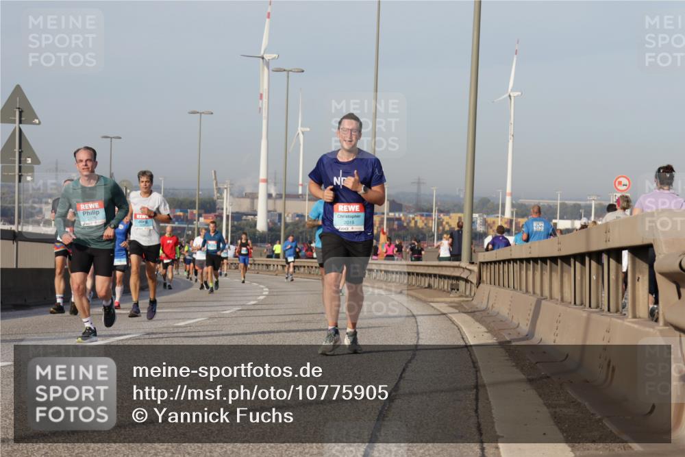 03.10.2026 - Köhlbrandbrückenlauf Yannick Fuchs http://msf.ph/oto/10775905 03.10.2026 09:41:41 Position 2 2406, 2019 meine-sportfotos.de