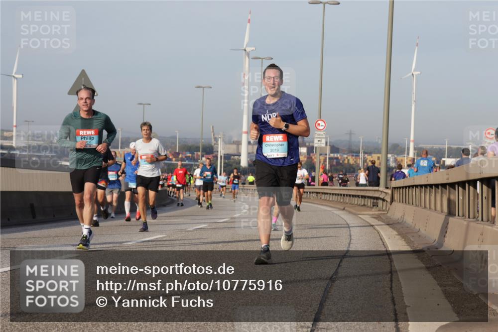 03.10.2026 - Köhlbrandbrückenlauf Yannick Fuchs http://msf.ph/oto/10775916 03.10.2026 09:41:42 Position 2 2019 meine-sportfotos.de