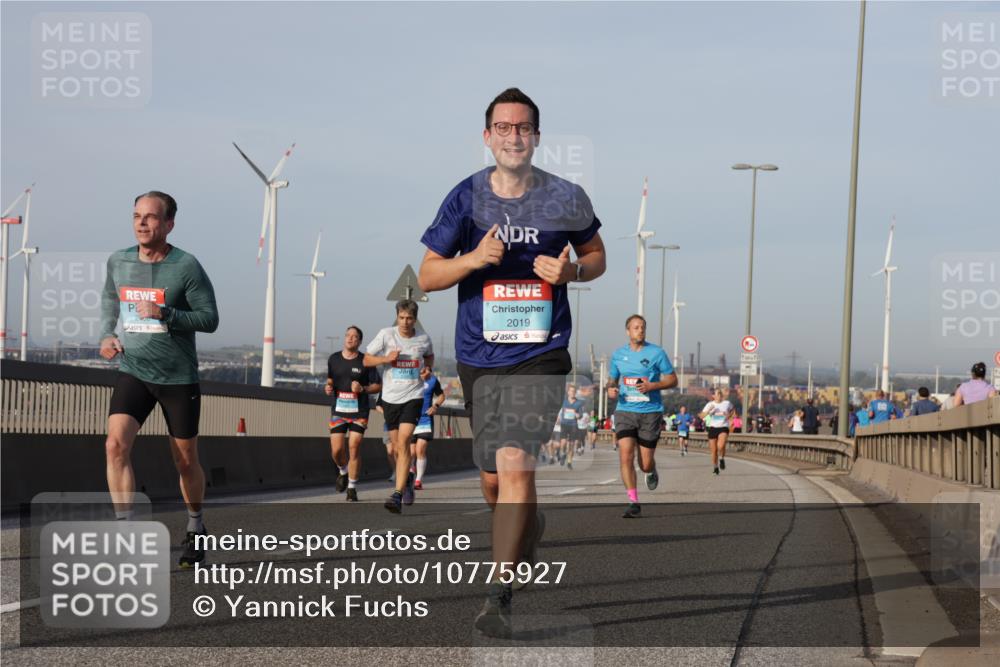 03.10.2026 - Köhlbrandbrückenlauf Yannick Fuchs http://msf.ph/oto/10775927 03.10.2026 09:41:43 Position 2 2019 meine-sportfotos.de