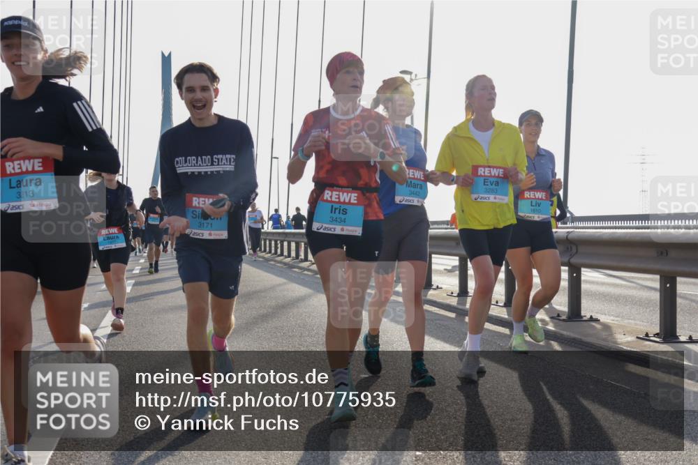 03.10.2026 - Köhlbrandbrückenlauf Yannick Fuchs http://msf.ph/oto/10775935 03.10.2026 09:35:40 Position 1 3213, 3171, 3434, 3283, 3442, 1610 meine-sportfotos.de