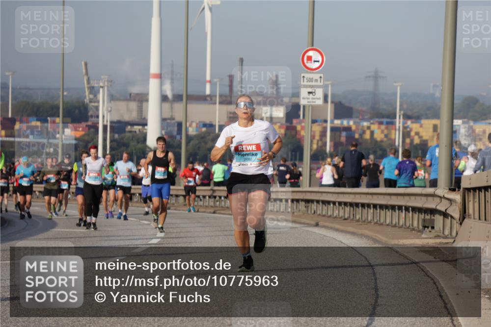 03.10.2026 - Köhlbrandbrückenlauf Yannick Fuchs http://msf.ph/oto/10775963 03.10.2026 09:41:47 Position 2 2665, 500, 1 meine-sportfotos.de