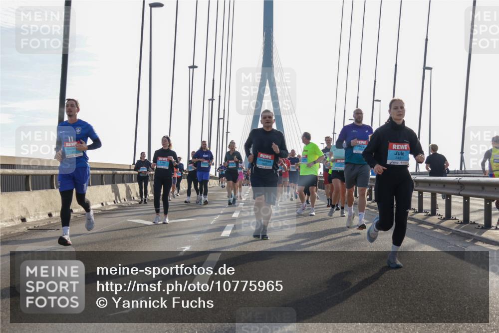 03.10.2026 - Köhlbrandbrückenlauf Yannick Fuchs http://msf.ph/oto/10775965 03.10.2026 09:35:42 Position 1 3451 meine-sportfotos.de
