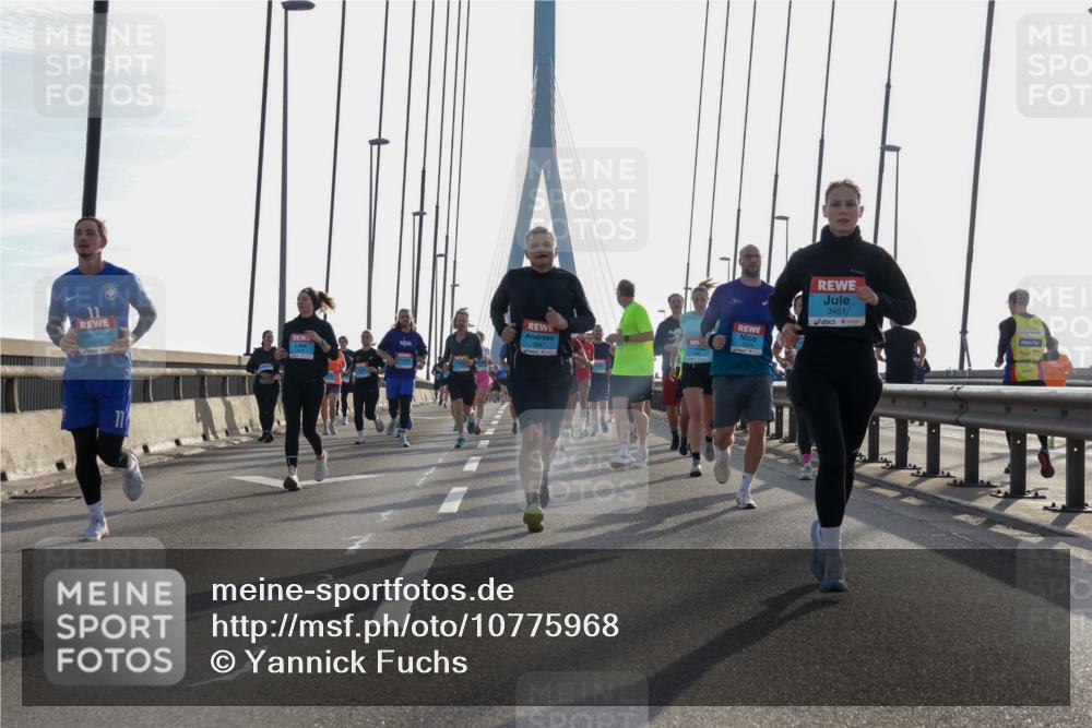 03.10.2026 - Köhlbrandbrückenlauf Yannick Fuchs http://msf.ph/oto/10775968 03.10.2026 09:35:42 Position 1 11, 3451, 3047 meine-sportfotos.de
