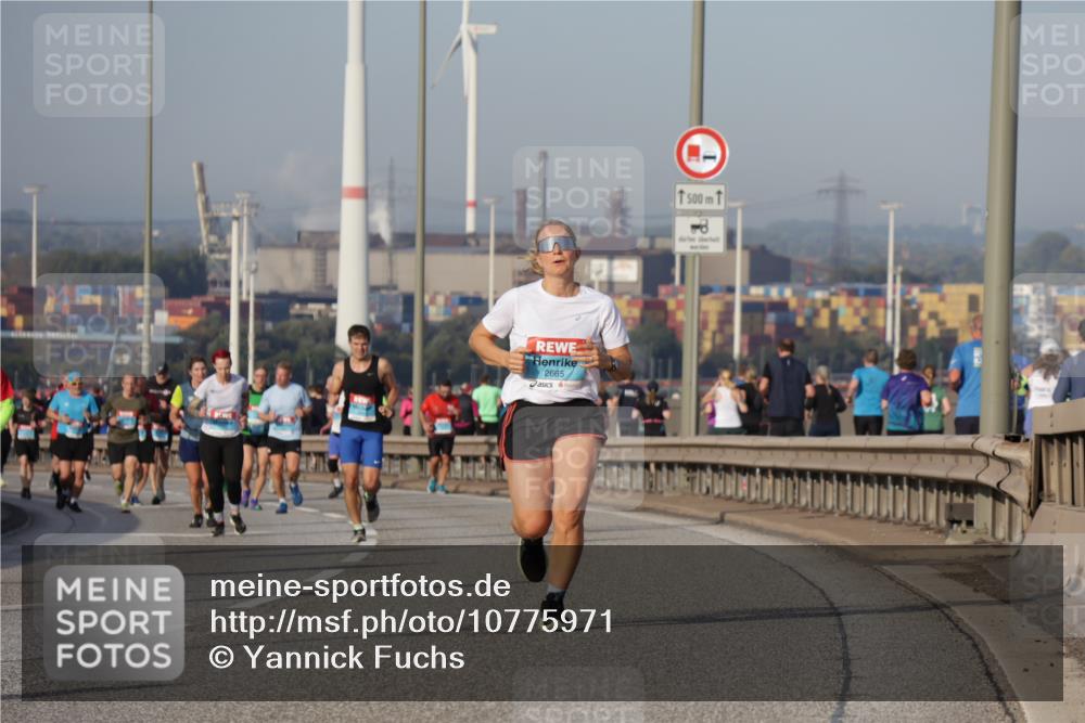 03.10.2026 - Köhlbrandbrückenlauf Yannick Fuchs http://msf.ph/oto/10775971 03.10.2026 09:41:47 Position 2 2665, 500, 1 meine-sportfotos.de