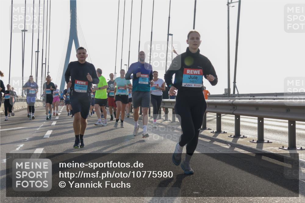 03.10.2026 - Köhlbrandbrückenlauf Yannick Fuchs http://msf.ph/oto/10775980 03.10.2026 09:35:43 Position 1 3047, 3451 meine-sportfotos.de