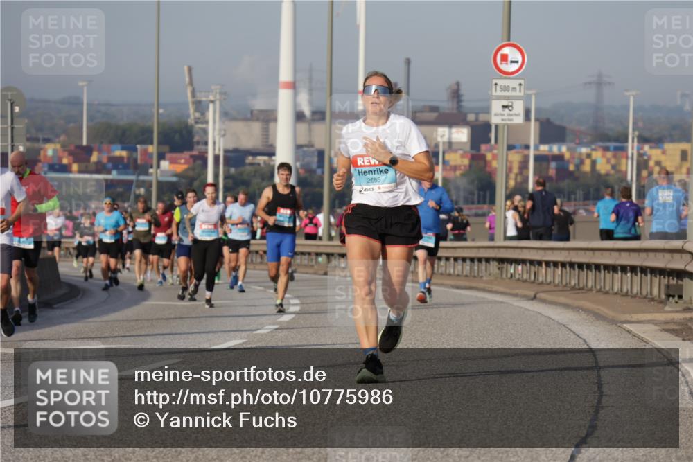 03.10.2026 - Köhlbrandbrückenlauf Yannick Fuchs http://msf.ph/oto/10775986 03.10.2026 09:41:48 Position 2 2665, 1500, 8700 meine-sportfotos.de