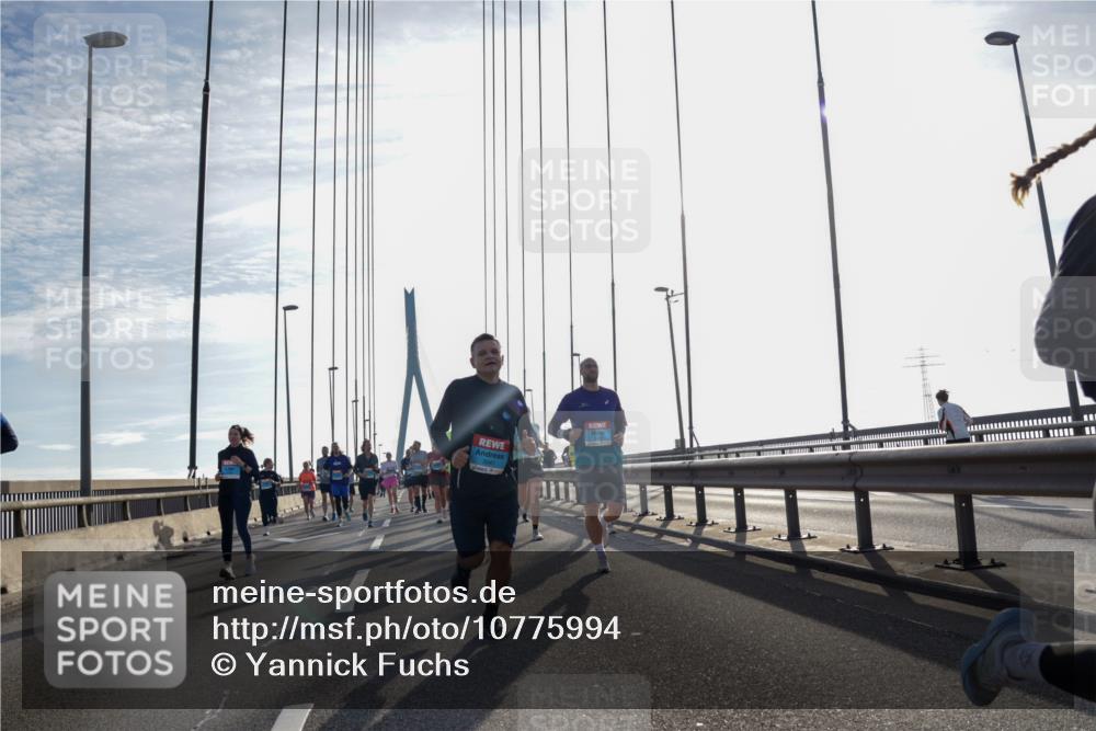 03.10.2026 - Köhlbrandbrückenlauf Yannick Fuchs http://msf.ph/oto/10775994 03.10.2026 09:35:44 Position 1  meine-sportfotos.de