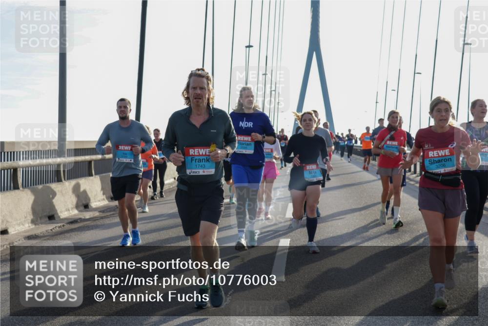 03.10.2026 - Köhlbrandbrückenlauf Yannick Fuchs http://msf.ph/oto/10776003 03.10.2026 09:35:49 Position 1 1743, 3206 meine-sportfotos.de