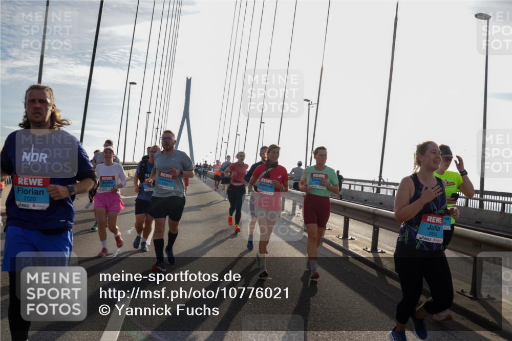 03.10.2026 - Köhlbrandbrückenlauf Yannick Fuchs http://msf.ph/oto/10776021 03.10.2026 09:35:51 Position 1 2020, 2925 meine-sportfotos.de
