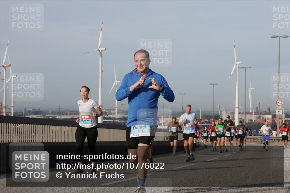 03.10.2026 - Köhlbrandbrückenlauf Yannick Fuchs http://msf.ph/oto/10776022 03.10.2026 09:42:02 Position 2 1722, 1770 meine-sportfotos.de