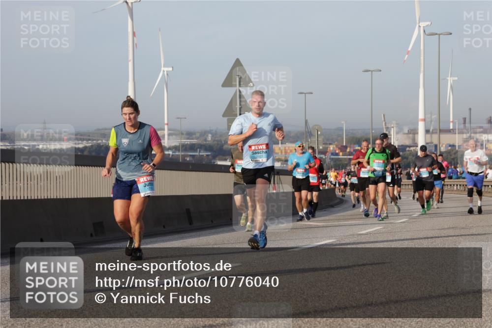 03.10.2026 - Köhlbrandbrückenlauf Yannick Fuchs http://msf.ph/oto/10776040 03.10.2026 09:42:04 Position 2 1715, 2027 meine-sportfotos.de