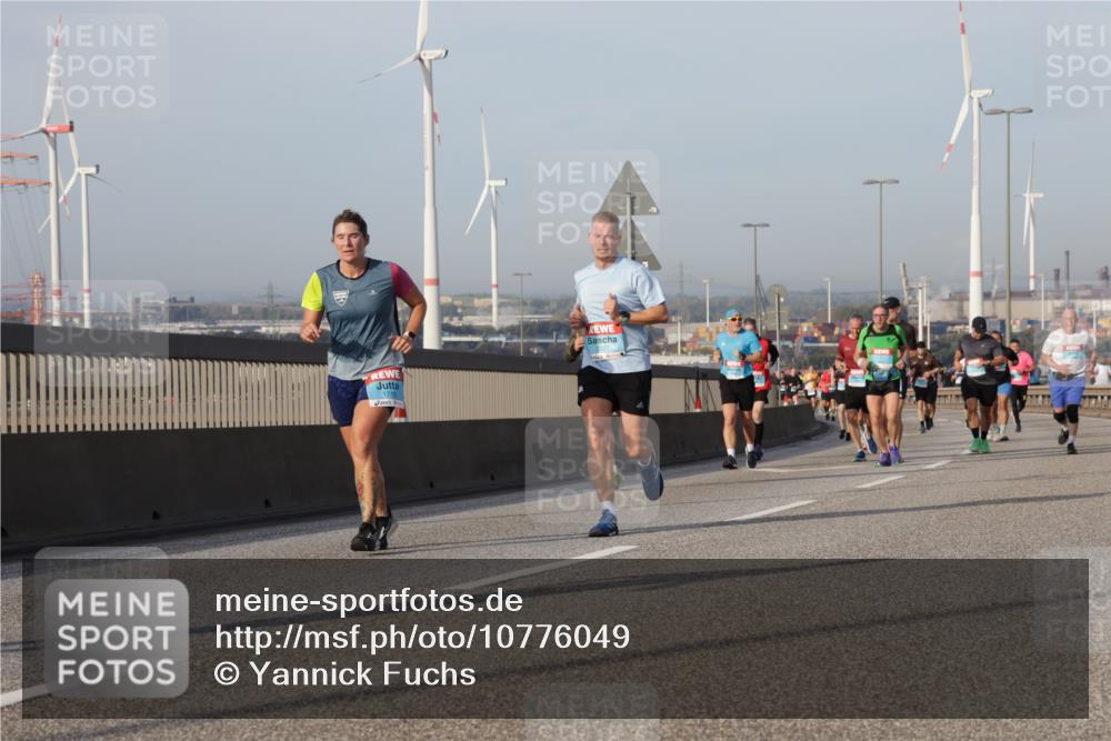 03.10.2026 - Köhlbrandbrückenlauf Yannick Fuchs http://msf.ph/oto/10776049 03.10.2026 09:42:05 Position 2 1715 meine-sportfotos.de