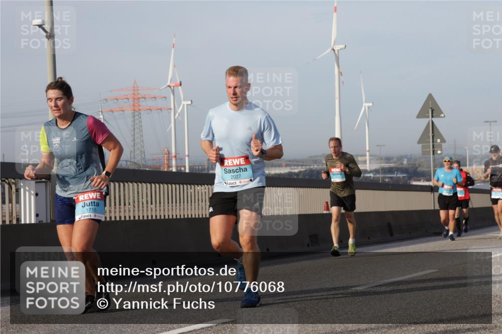 03.10.2026 - Köhlbrandbrückenlauf Yannick Fuchs http://msf.ph/oto/10776068 03.10.2026 09:42:07 Position 2 1715, 2027 meine-sportfotos.de