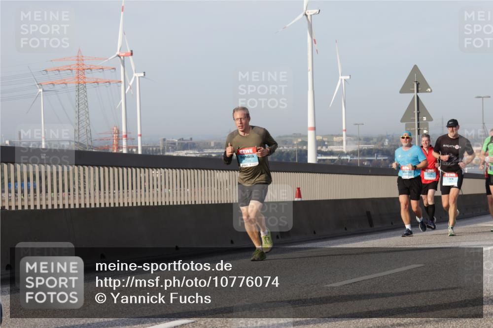 03.10.2026 - Köhlbrandbrückenlauf Yannick Fuchs http://msf.ph/oto/10776074 03.10.2026 09:42:07 Position 2  meine-sportfotos.de