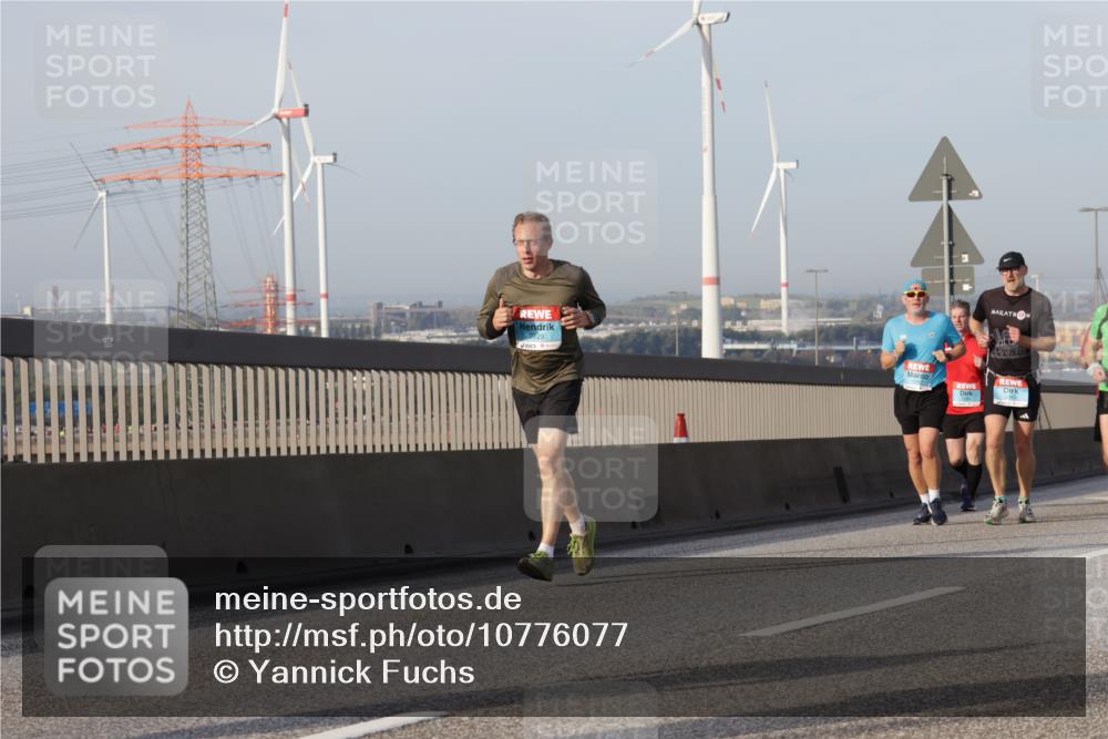 03.10.2026 - Köhlbrandbrückenlauf Yannick Fuchs http://msf.ph/oto/10776077 03.10.2026 09:42:08 Position 2 2729 meine-sportfotos.de