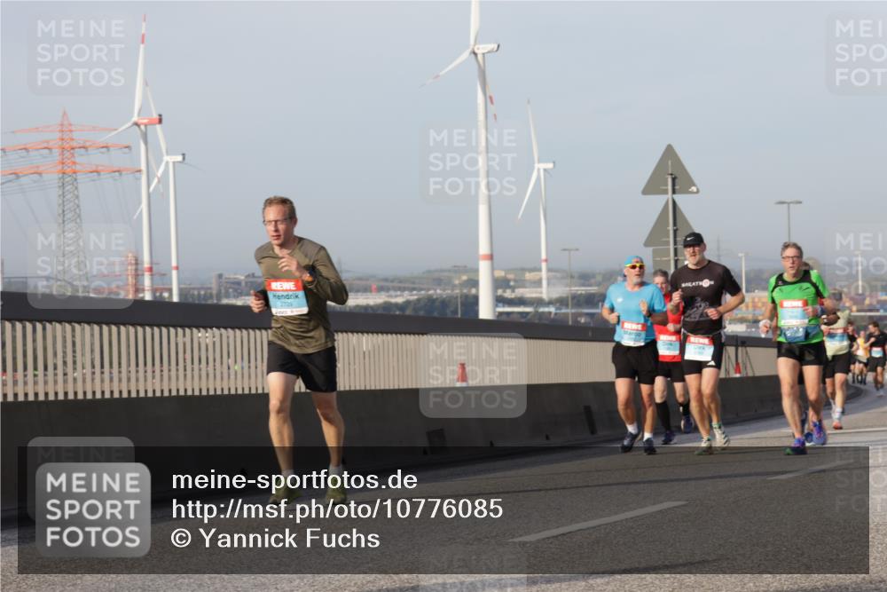 03.10.2026 - Köhlbrandbrückenlauf Yannick Fuchs http://msf.ph/oto/10776085 03.10.2026 09:42:08 Position 2 2729 meine-sportfotos.de