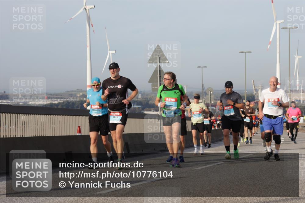 03.10.2026 - Köhlbrandbrückenlauf Yannick Fuchs http://msf.ph/oto/10776104 03.10.2026 09:42:10 Position 2 1262, 2343 meine-sportfotos.de