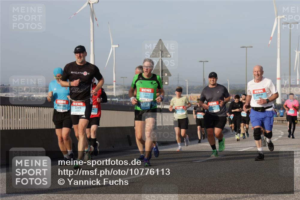 03.10.2026 - Köhlbrandbrückenlauf Yannick Fuchs http://msf.ph/oto/10776113 03.10.2026 09:42:10 Position 2 1262, 2343, 3900, 227, 1464 meine-sportfotos.de