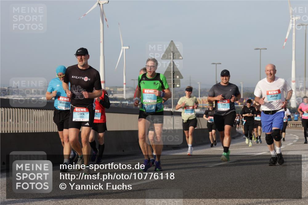 03.10.2026 - Köhlbrandbrückenlauf Yannick Fuchs http://msf.ph/oto/10776118 03.10.2026 09:42:11 Position 2 1262, 2343, 3900, 2227, 1454 meine-sportfotos.de