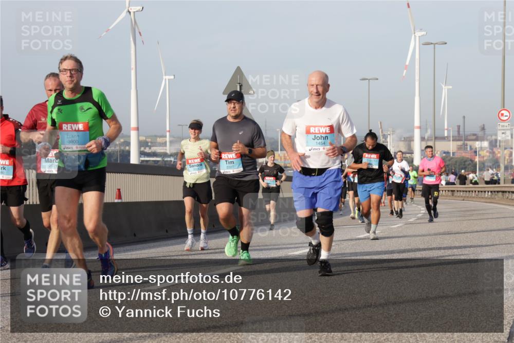 03.10.2026 - Köhlbrandbrückenlauf Yannick Fuchs http://msf.ph/oto/10776142 03.10.2026 09:42:12 Position 2 80, 2071, 3900, 2227, 1454, 500 meine-sportfotos.de