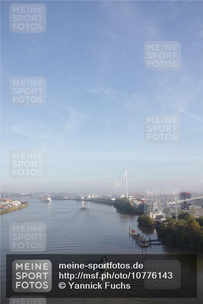 03.10.2026 - Köhlbrandbrückenlauf Yannick Fuchs http://msf.ph/oto/10776143 03.10.2026 09:08:03 Position 1  meine-sportfotos.de