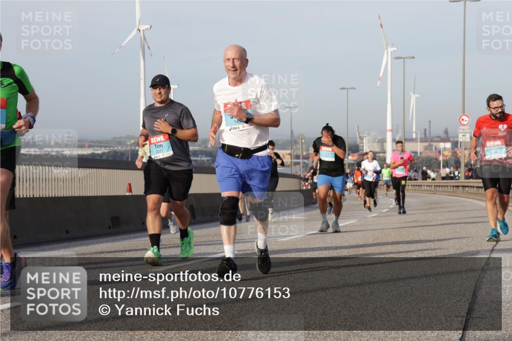03.10.2026 - Köhlbrandbrückenlauf Yannick Fuchs http://msf.ph/oto/10776153 03.10.2026 09:42:13 Position 2 2227, 145, 1325 meine-sportfotos.de