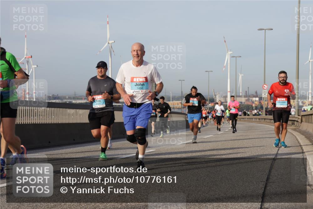 03.10.2026 - Köhlbrandbrückenlauf Yannick Fuchs http://msf.ph/oto/10776161 03.10.2026 09:42:14 Position 2 2227, 1454 meine-sportfotos.de
