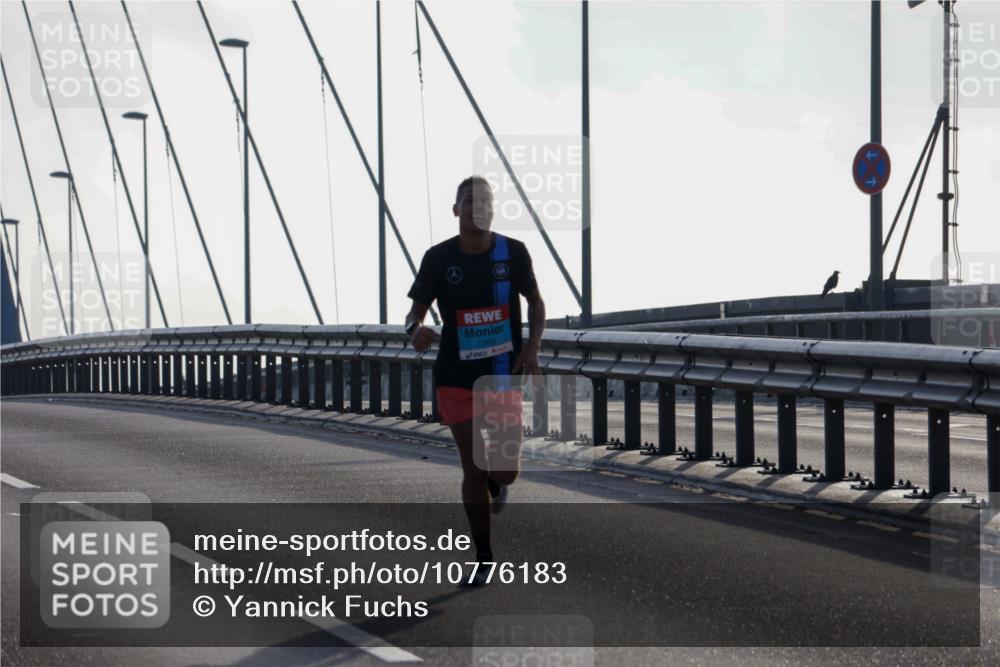 03.10.2026 - Köhlbrandbrückenlauf Yannick Fuchs http://msf.ph/oto/10776183 03.10.2026 09:16:27 Position 1 1263 meine-sportfotos.de