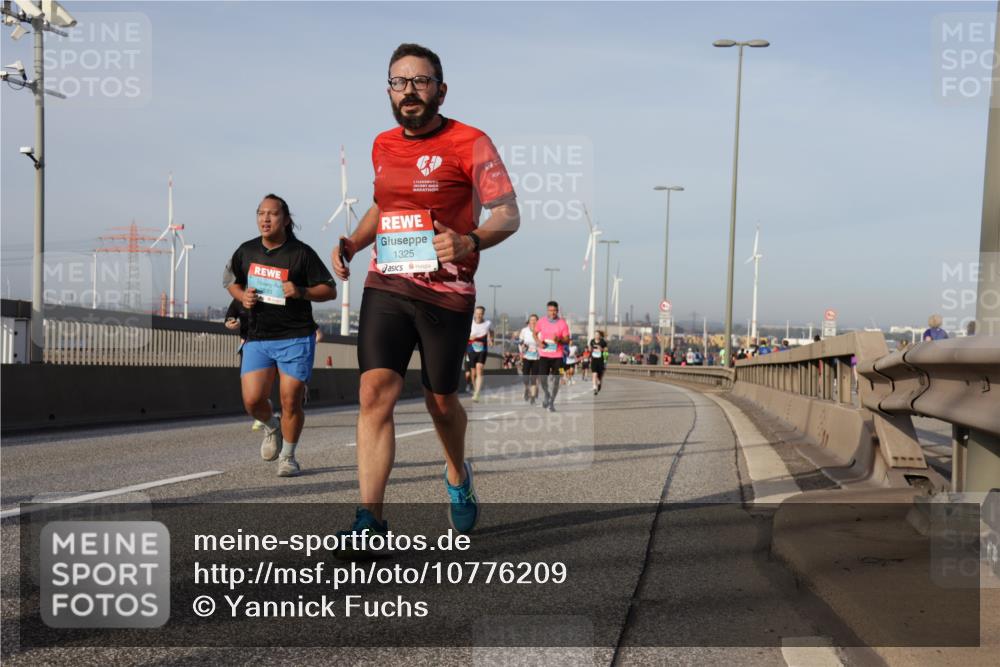 03.10.2026 - Köhlbrandbrückenlauf Yannick Fuchs http://msf.ph/oto/10776209 03.10.2026 09:42:17 Position 2 2, 1325 meine-sportfotos.de