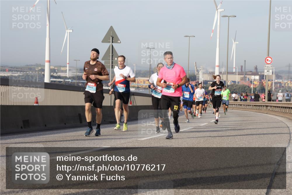03.10.2026 - Köhlbrandbrückenlauf Yannick Fuchs http://msf.ph/oto/10776217 03.10.2026 09:42:18 Position 2 13, 1500 meine-sportfotos.de