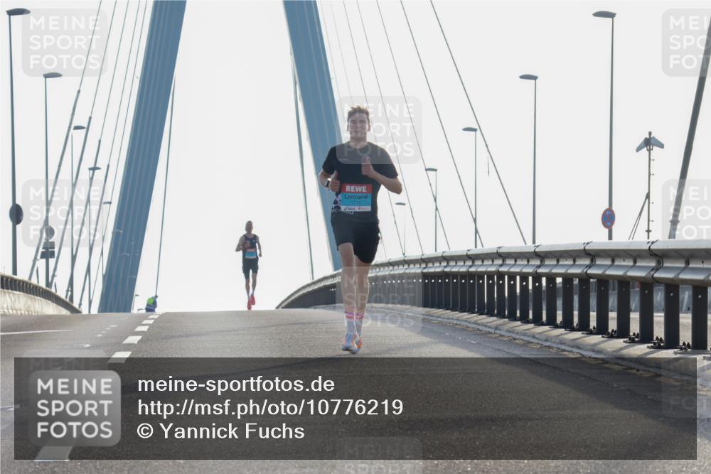 03.10.2026 - Köhlbrandbrückenlauf Yannick Fuchs http://msf.ph/oto/10776219 03.10.2026 09:16:58 Position 1 1773 meine-sportfotos.de