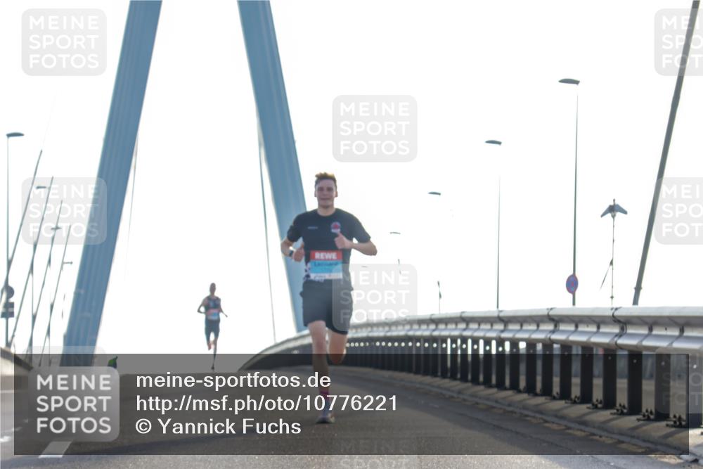03.10.2026 - Köhlbrandbrückenlauf Yannick Fuchs http://msf.ph/oto/10776221 03.10.2026 09:16:58 Position 1  meine-sportfotos.de