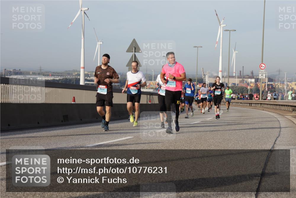 03.10.2026 - Köhlbrandbrückenlauf Yannick Fuchs http://msf.ph/oto/10776231 03.10.2026 09:42:19 Position 2  meine-sportfotos.de