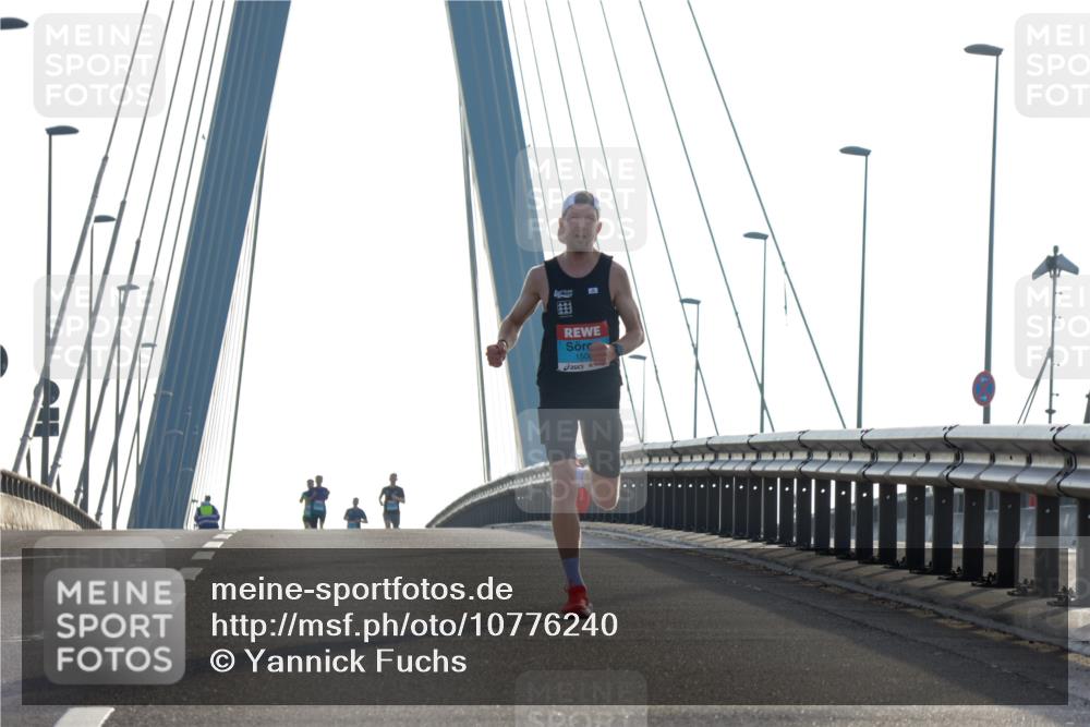 03.10.2026 - Köhlbrandbrückenlauf Yannick Fuchs http://msf.ph/oto/10776240 03.10.2026 09:17:08 Position 1 150 meine-sportfotos.de